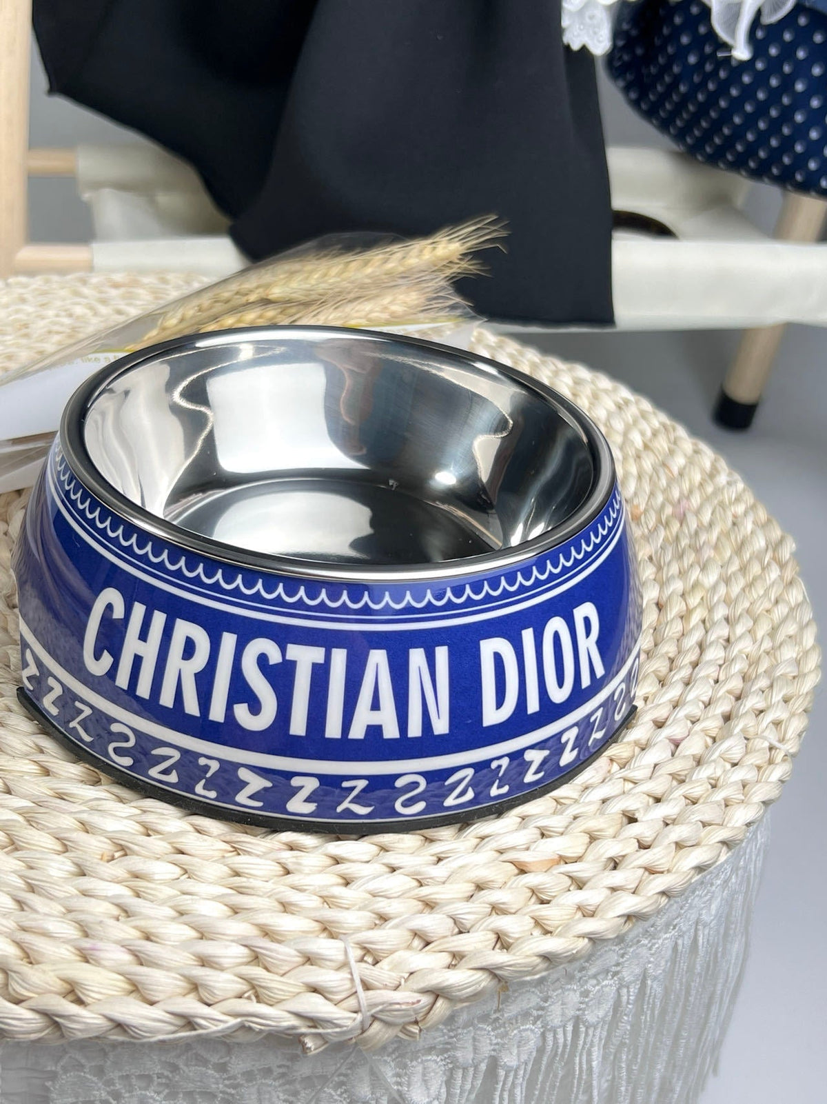 C Letter Dog Bowl 095
