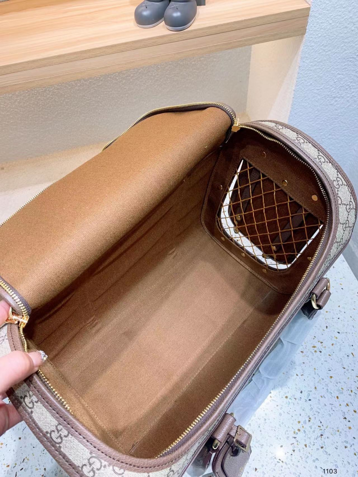 Pet Carrier Bag 111