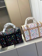 Lao Hua Black and White Color Pet Air Carrier bag