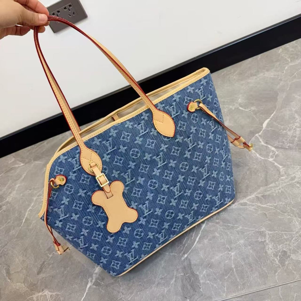 Multicolor Pet Crossbody Bag