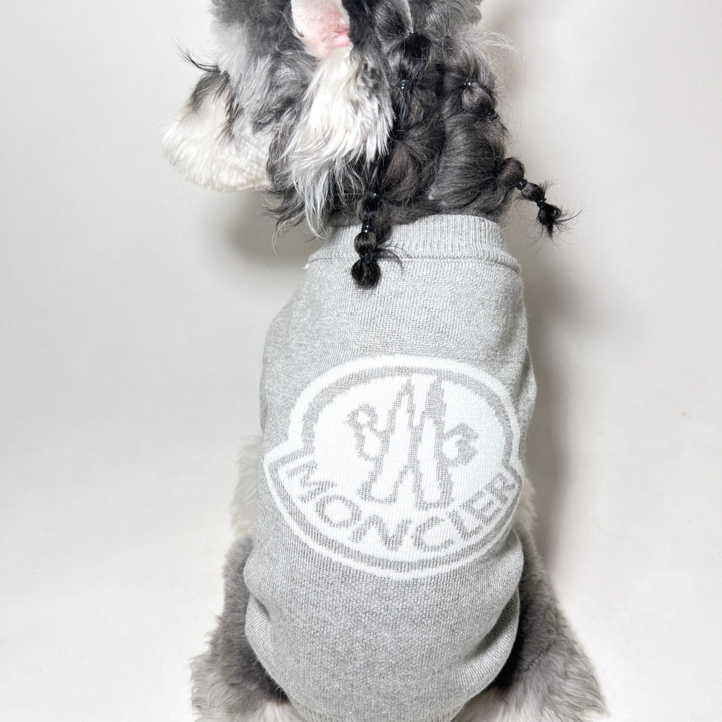 Gray Sweater 068