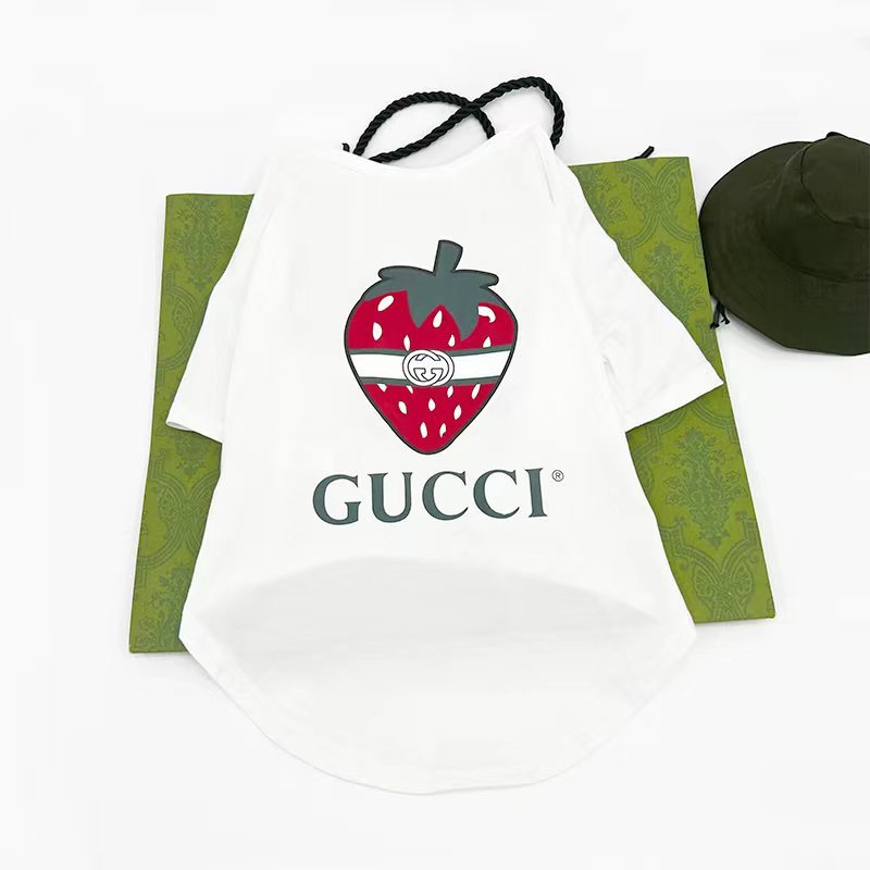 New G Strawberry Clothes 042 T-Shirt